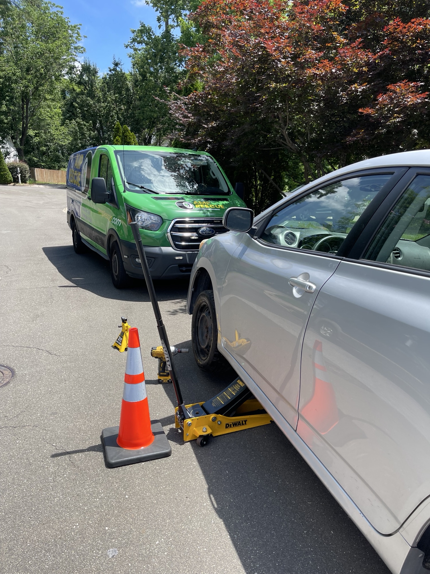 Amp Rescue providing mobile tire and roadside assistance in Raleigh, North Carolina